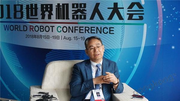 曲路奎谈sunbet官网：时期机缘下的奋起